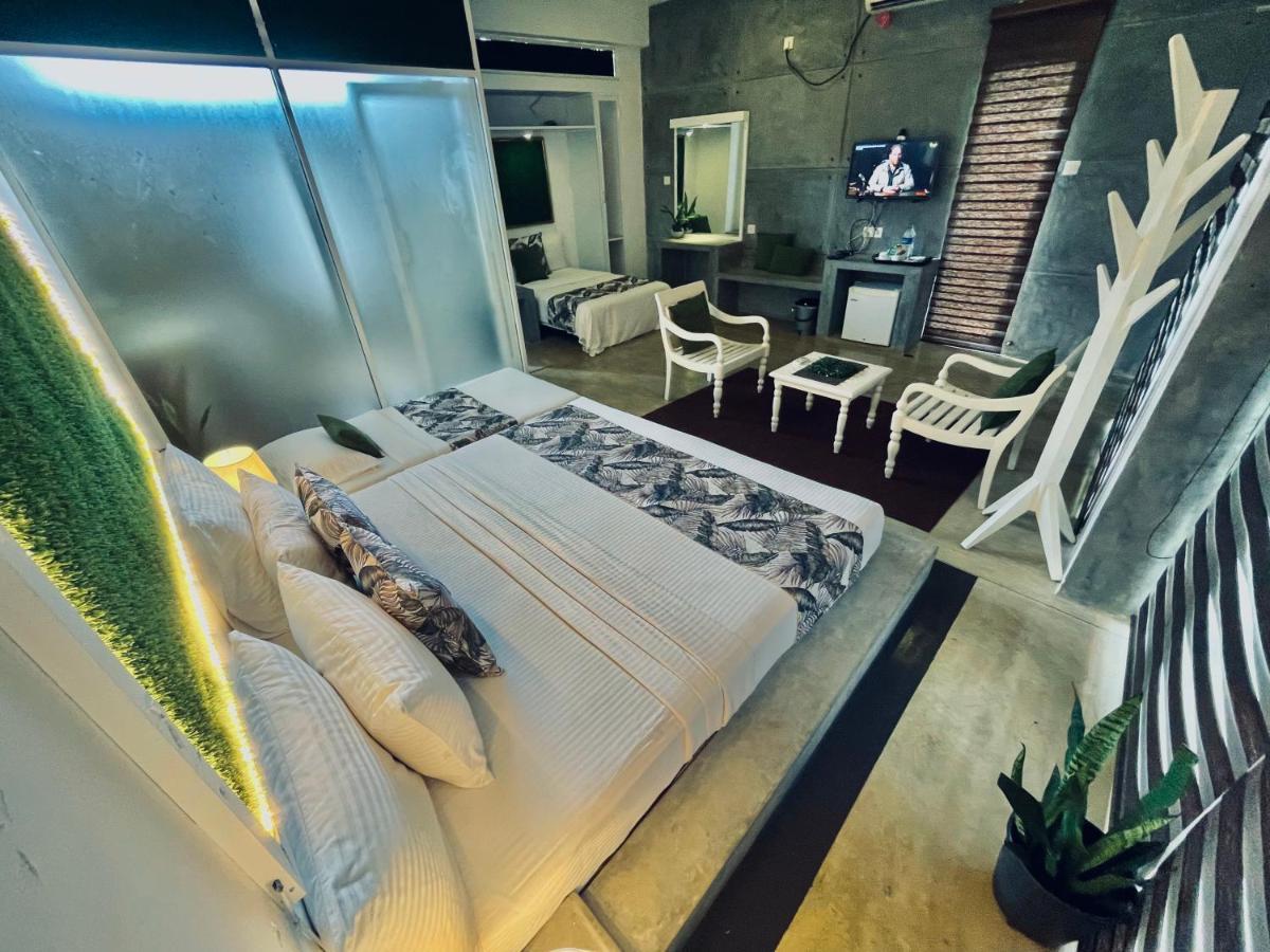 8 Plus Luxury Apartments Negombo Exterior foto