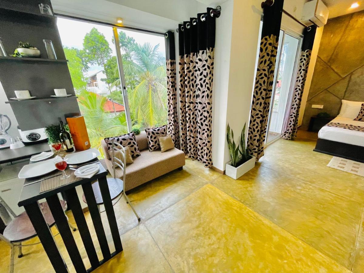 8 Plus Luxury Apartments Negombo Exterior foto